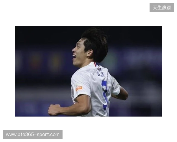 半场-玉昆暂0-0申花 约尼查造险两队合计1射正